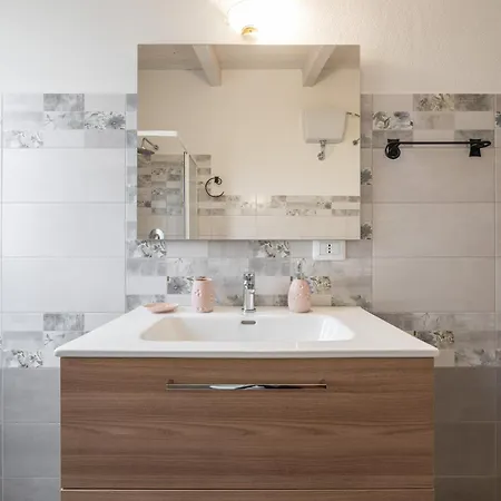 Semesterbostad Il Tramonto